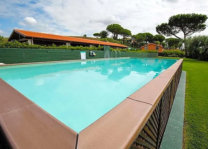 Apartahotel Tenuta Capizucchi 4*